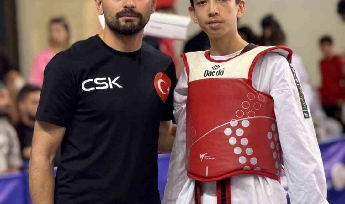 Ömer Kaan Ulusoy, Adana’da gerçekleştirilen Yıldızlar Okul Sporları Taekwondo Şampiyonası’nda Türkiye 1.si oldu. Ömer Kaan Ulusoy, Adana'da düzenlenen Yıldızlar Okul Sporları Türkiye Taekwondo