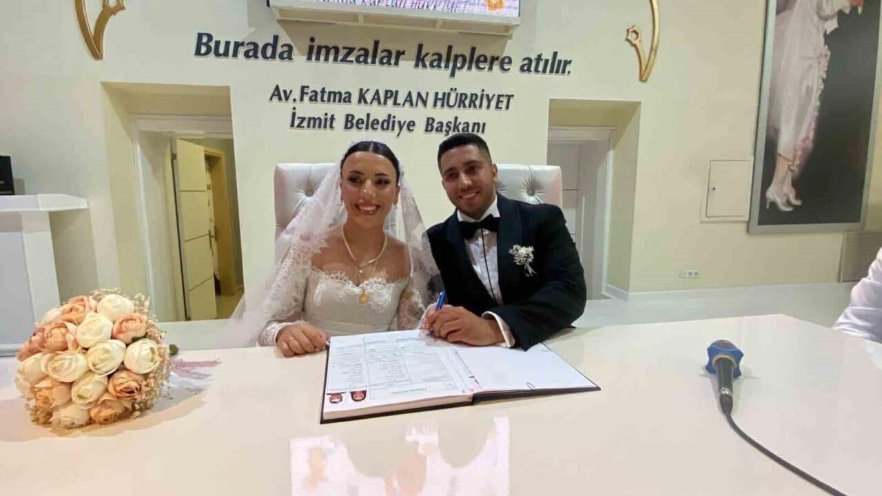 Kocaeli'de, 25.05.2025 tarihi için evlilik randevusu bulan birçok çift, bugün