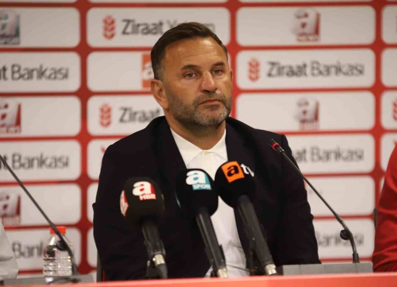 Galatasaray Teknik Direktörü Okan Buruk, Ziraat Türkiye Kupası finalinin zorlu