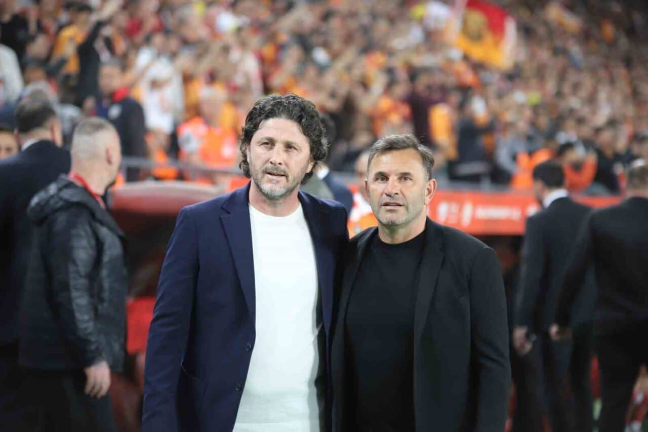 Galatasaray Teknik Direktörü Okan Buruk, Türkiye Kupası'nı ikinci kez kazanarak