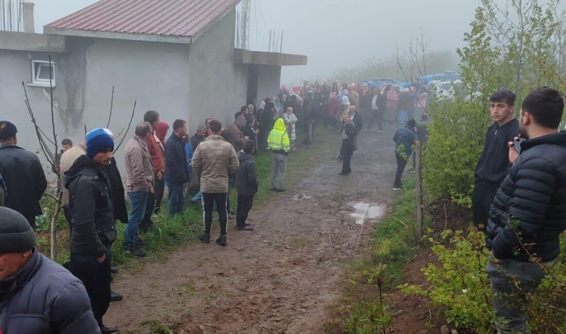 Çaybaşı’nda 20 yaşındaki genç kadın, evinin yanındaki ağaçta ölü bulundu Ordu'nun Çaybaşı ilçesinde 20 yaşındaki Arzu A., evinin yakınındaki bir