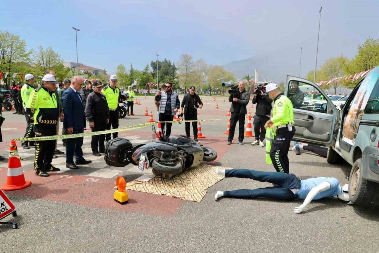 Ordu’da Karayolları Trafik Haftası etkinlikleri Tayfun Gürsoy Parkı'nda gerçekleştirildi. Vali