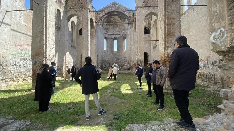 Osmaneli, Turizm Tanıtım Heyetini Ağırladı: Tarihi ve Kültürel Değerler Gözler Önüne Serildi Bilecik’in Osmaneli ilçesinde, Kültür ve Turizm Bakanlığı’nın desteklediği bir ekip,
