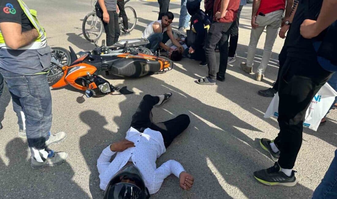 Adıyaman'da otomobil ve motosikletin çarpışması sonucu Ferdi G. ve Rıdvan