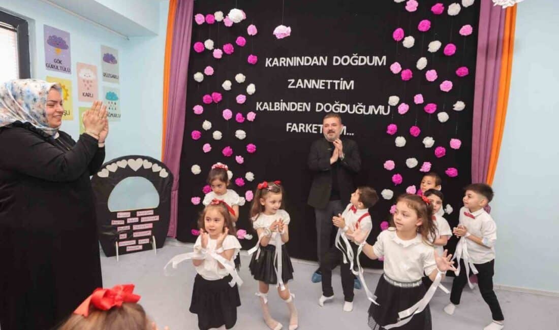 Sincan’da Anneler Günü İçin Özel Etkinlik Düzenlendi Sincan Belediyesi, Anne Çocuk Evleri'nde 3-6 yaş grubundaki çocuklar için