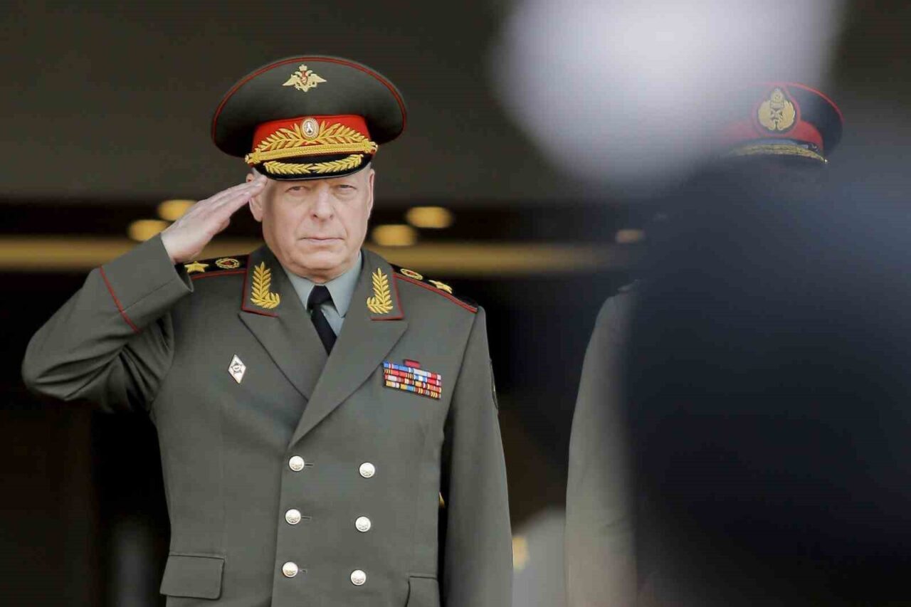 Rusya Devlet Başkanı Vladimir Putin, 70 yaşındaki General Oleg Salyukov'u