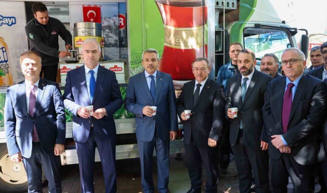Rize Valisi İhsan Selim Baydaş, 2025 yaş çay kampanyasının açılışında