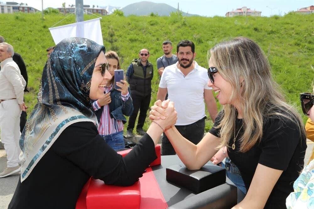 Erzurum İl Sağlık Müdürlüğü, çalışanların sağlığını desteklemek amacıyla düzenlediği etkinlikte