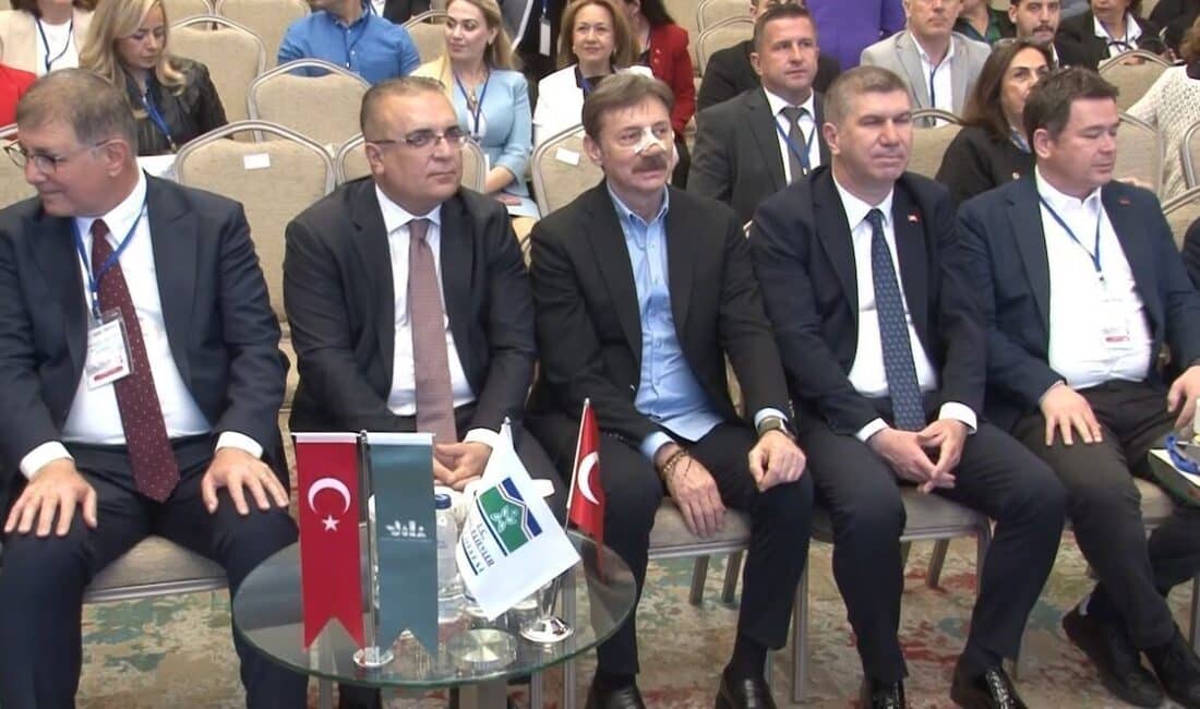 Bahçelievler Belediyesi'nin ev sahipliğinde düzenlenen 43. Sağlıklı Kentler Birliği Meclis