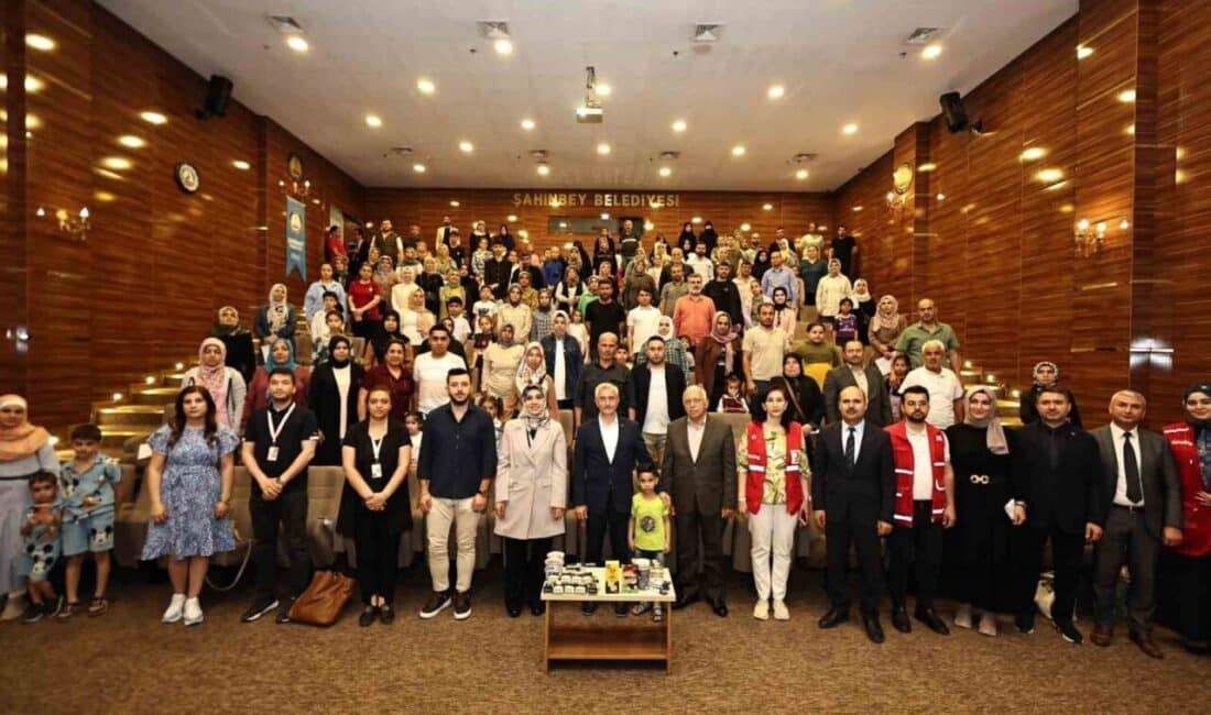 Şahinbey Belediyesi, çölyak hastalarına destek vermek amacıyla bir seminer düzenledi.