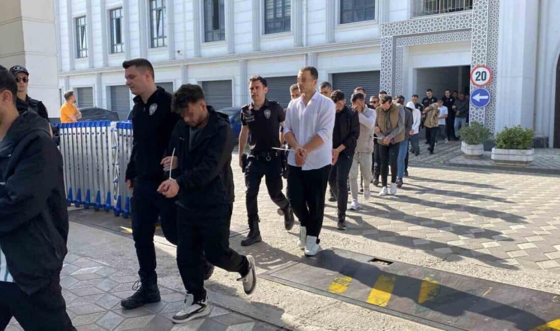 Kocaeli merkezli gerçekleştirilen operasyonda, sahte araç kiralama sitesi aracılığıyla 122