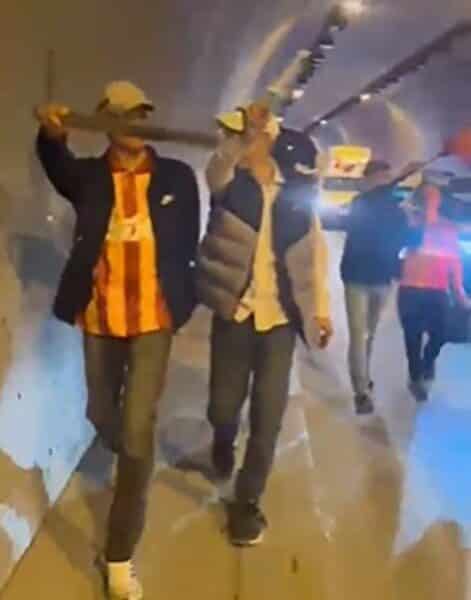 Galatasaray'ın şampiyonluk kutlamalarına katılan 16 yaşındaki G.D. ve 17 yaşındaki