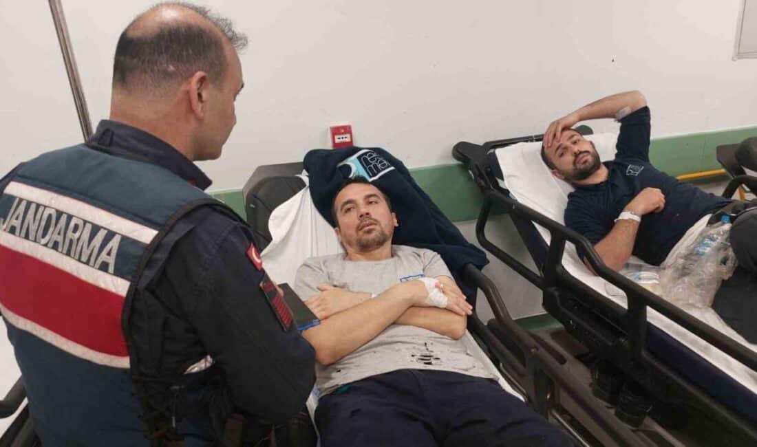 Samsun’da 10 Fabrikada Çalışan 133 İşçi Gıda Zehirlenmesi Şüphesiyle Hastaneye Kaldırıldı Samsun'un Tekkeköy ilçesindeki 10 fabrikada çalışan 133 işçi, aynı yemek
