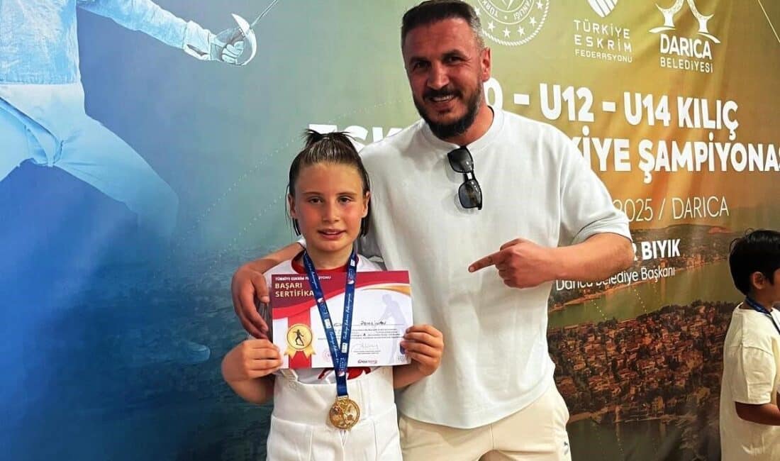 Samsunlu eskrimci Cihangir Pehlivan, Antalya'da düzenlenen Uluslararası Çocuk Kupası'nda U10