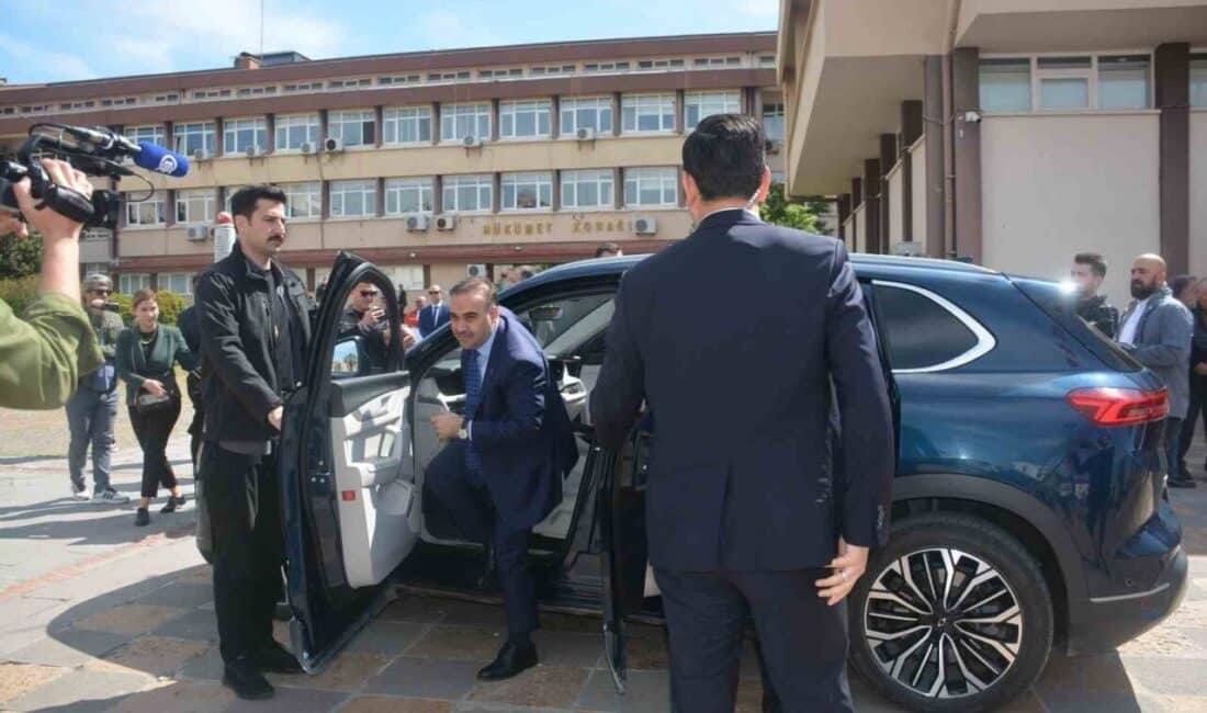 Sanayi ve Teknoloji Bakanı Mehmet Fatih Kacır, Sinop'ta çeşitli açılışlar