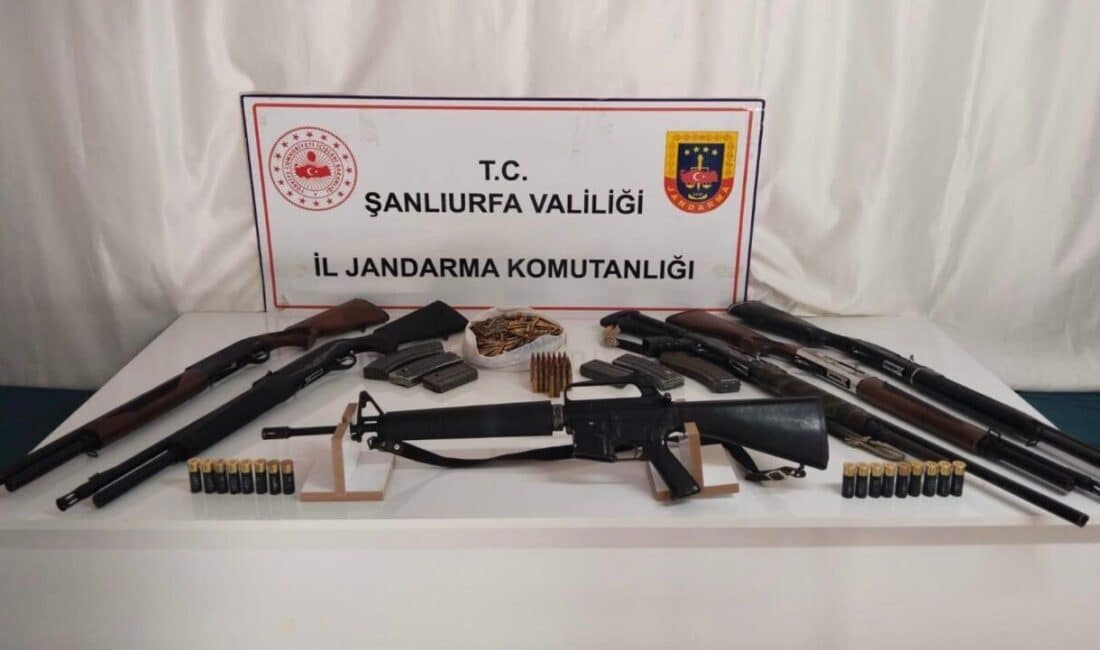 Şanlıurfa’da gerçekleştirilen silah kaçakçılığı baskınında 7 kişi yakalandı. Şanlıurfa'da gerçekleştirilen silah kaçakçılığı operasyonunda, jandarma tarafından Haliliye ve Siverek