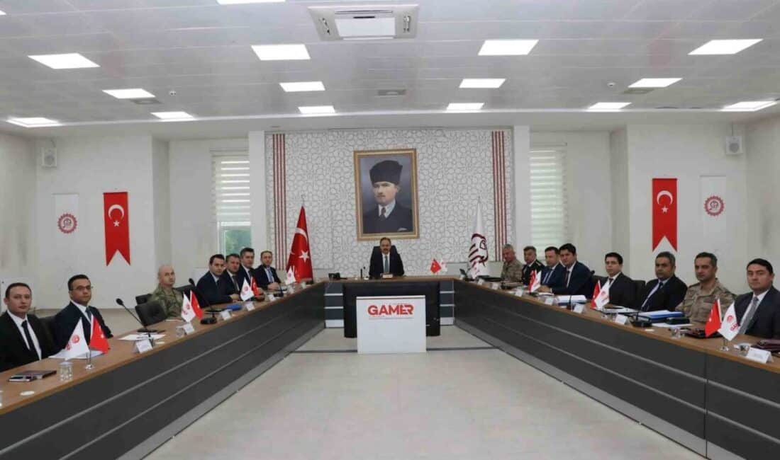 Siirt Valisi Kemal Kızılkaya, nisan ayında gerçekleştirilen terör operasyonlarında 8