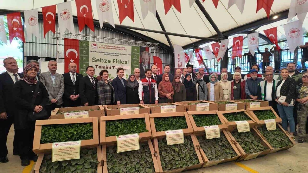 Tarım ve Orman Bakanlığı'nın TAKE Projesi çerçevesinde Silivri'de düzenlenen törende,