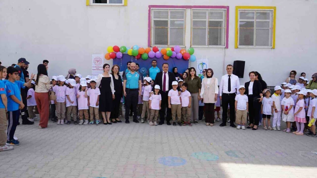 Şırnak'ta, İl Sağlık Müdürlüğü ve Milli Eğitim Müdürlüğü iş birliğiyle