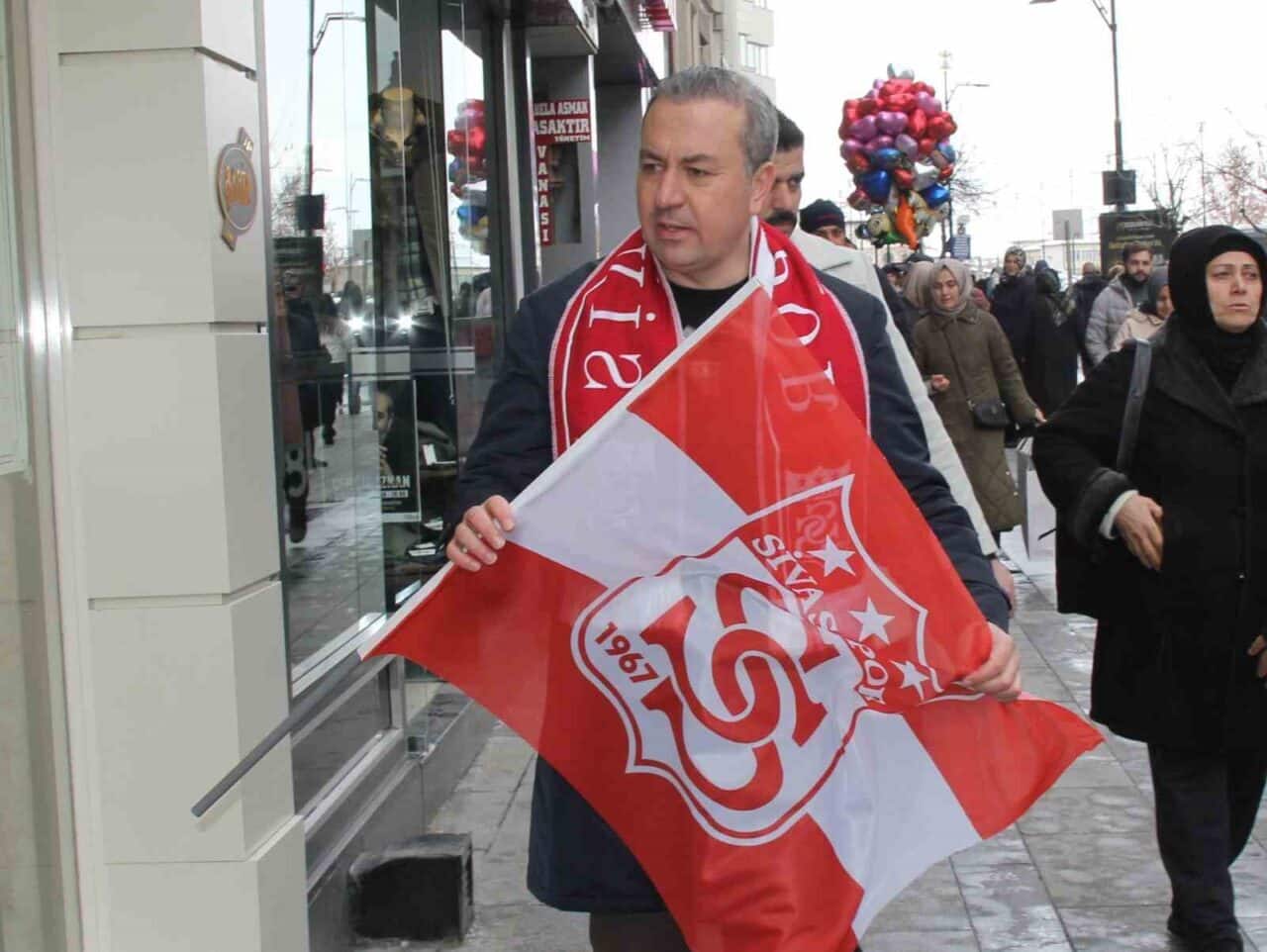 Sivas Belediye Başkanı Adem Uzun, Pazar günüki Sivasspor-Bodrum FK karşılaşması
