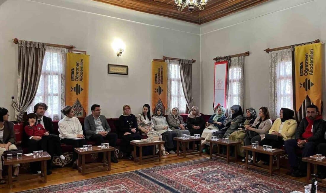 Sivas'ta, Milli Eğitim Bakanlığı'nın "Öğretmen Akademileri Projesi" çerçevesinde düzenlenen Edebiyat