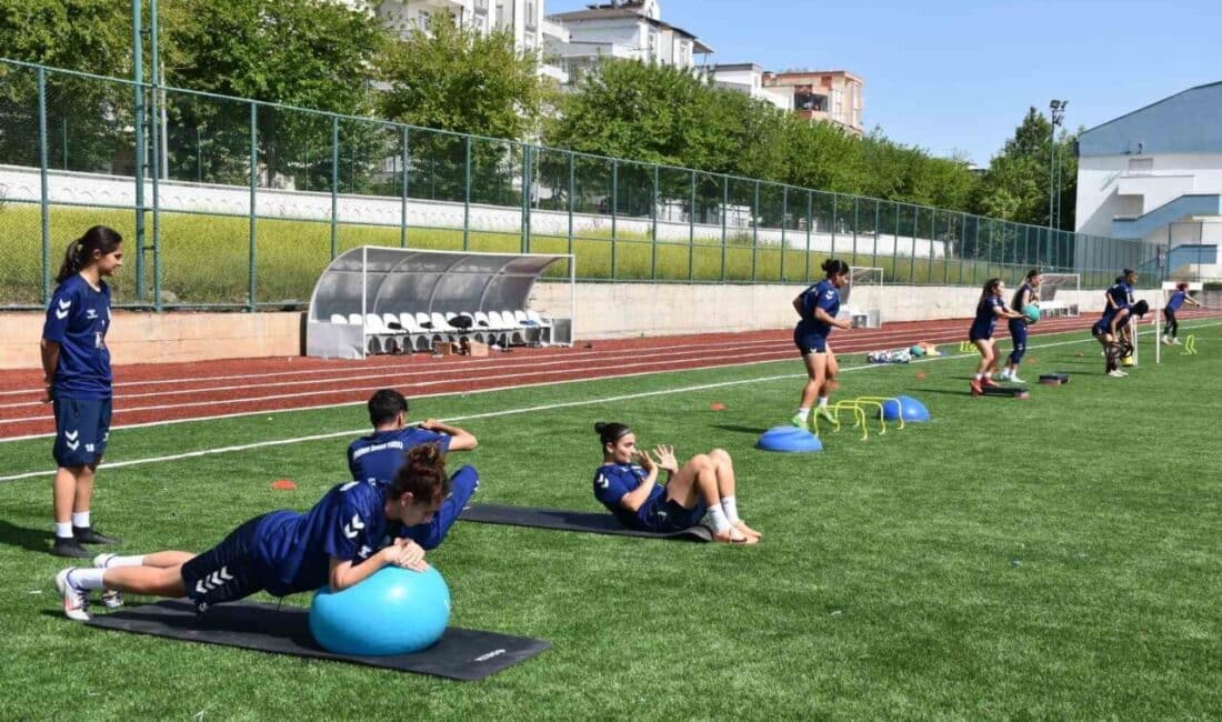 Siverek İdmanyurdu Kadın Futbol Takımı, Kadınlar 3. Ligi'nde sezonu lider