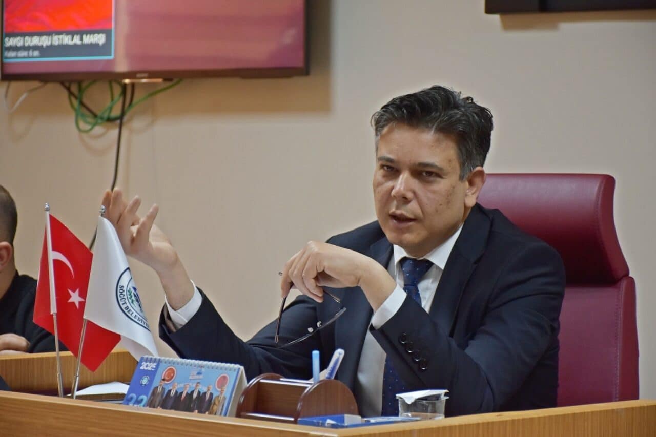 Söğüt Belediye Başkanı Ferhat Durgut, mükelleflere emlak, ilan ve reklam