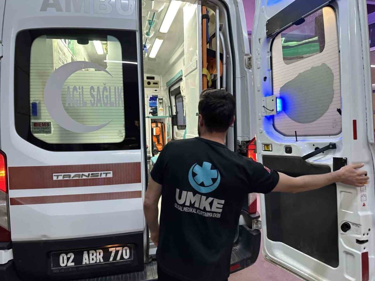 Adıyaman'da, Kındırali köyünde 54 yaşındaki Yeter Ü., sokak köpeğinin saldırısına
