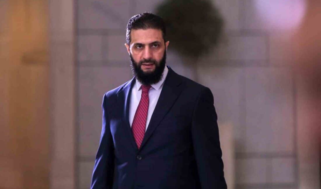 Suriye Devlet Başkanı Ahmed eş-Şara, Yarın Paris’te Emmanuel Macron ile Bir Araya Gelecek Suriye Devlet Başkanı Ahmed eş-Şara, yarın Paris'te Fransa Cumhurbaşkanı Emmanuel