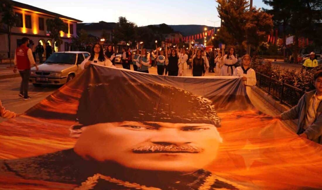 Amasya’nın Taşova ilçesinde, Atatürk'ün Samsun’a çıkışının 106. yılı kutlandı. Taşova