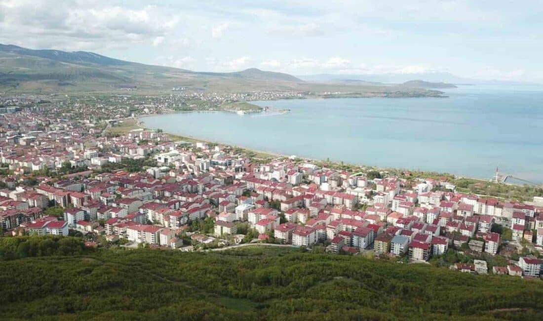 Tatvan'da çevre yolu ikmal ihalesi onaylandı. Proje, şehir içindeki trafik