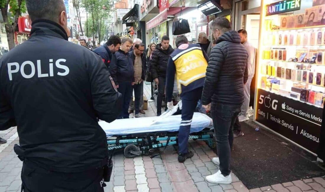 Tavşanlı’da İki Bisikletli Çocuğun Çarpışması Sonucu Yaralanmalar Yaşandı Kütahya'nın Tavşanlı ilçesinde iki bisikletli çocuk, Durak Mahallesi'nde dikkatsizlik sonucu