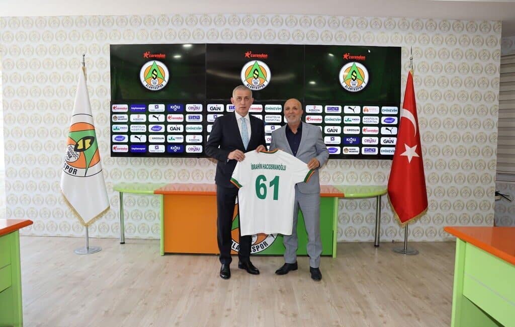 Türkiye Futbol Federasyonu Başkanı İbrahim Ethem Hacıosmanoğlu, Alanyaspor Başkanı Hasan