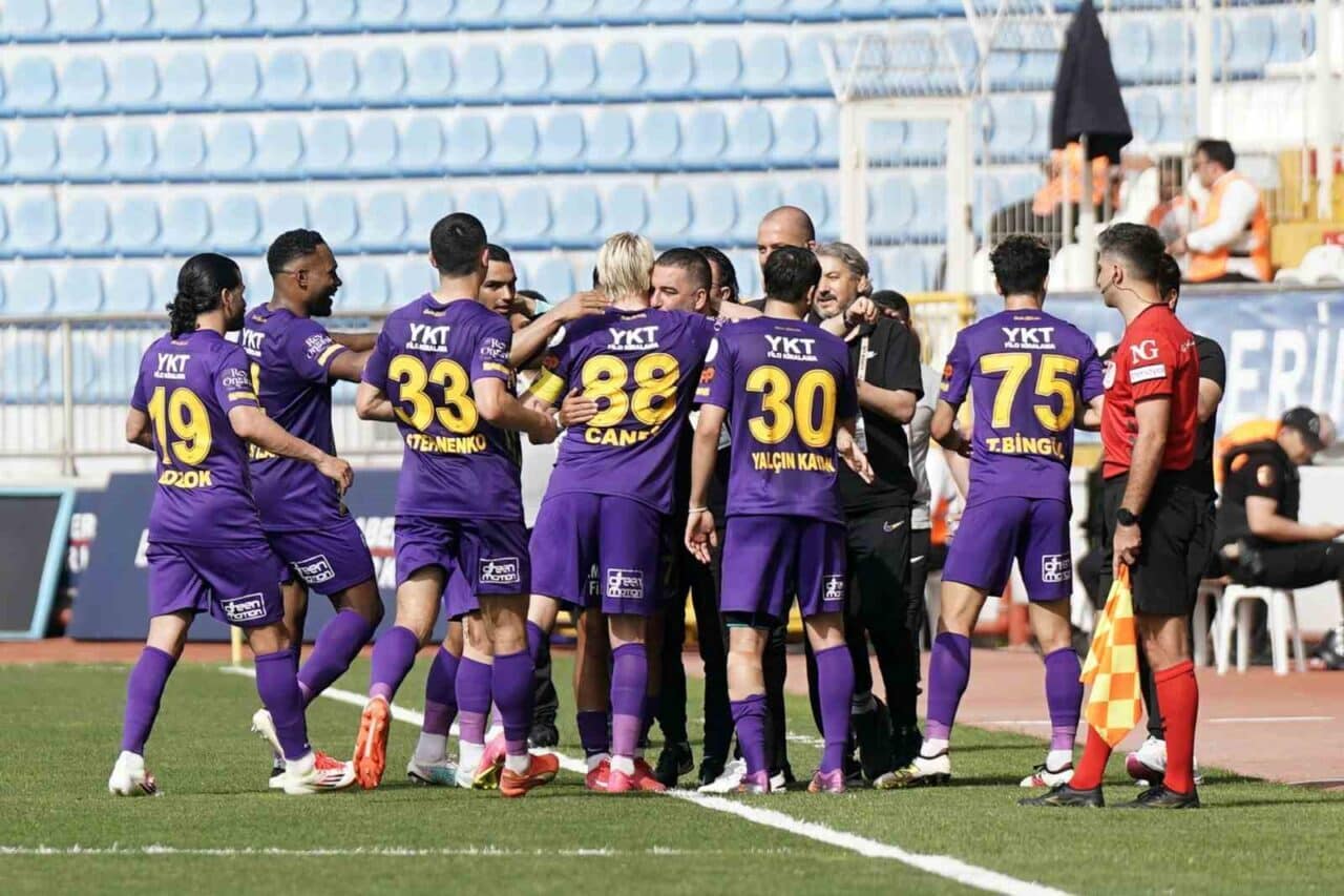Trendyol Süper Lig 37. haftasında Eyüpspor, Antalyaspor'u 2-0 mağlup etti.