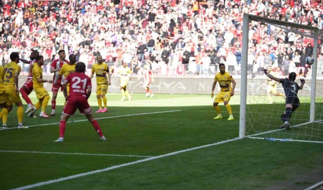 Samsunspor, Trendyol Süper Lig 34. haftasında Eyüpspor’u ağırlıyor; İlk 15 dakikada 1-0 önde. Süper Lig'de 34. haftada Samsunspor, Eyüpspor'u evinde ağırlıyor. Karşılaşmanın ilk