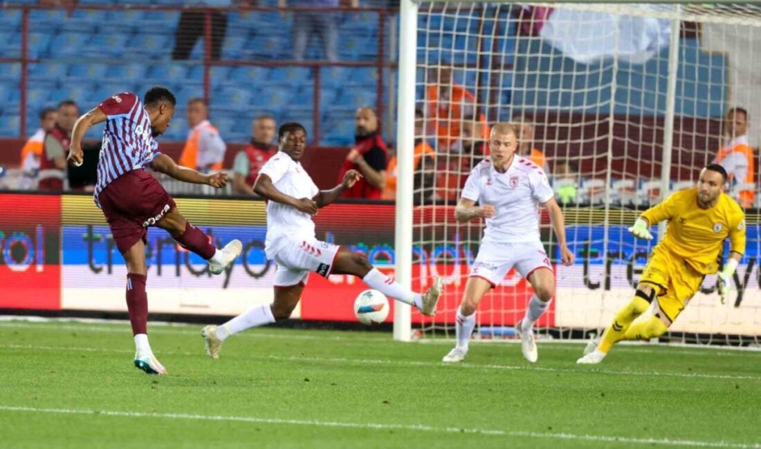 Trendyol Süper Lig'de Trabzonspor, Samsunspor ile sahasında 2-2 berabere kaldı.