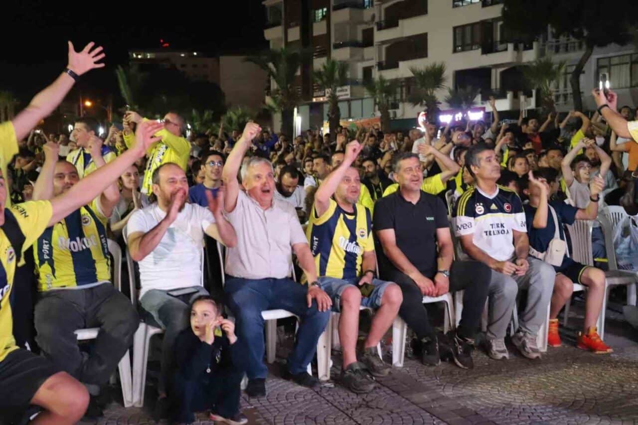 Turgutlu Belediyesi, EuroLeague Final Four Finali'nde Fenerbahçe Beko'nun Monaco'yu yendiği