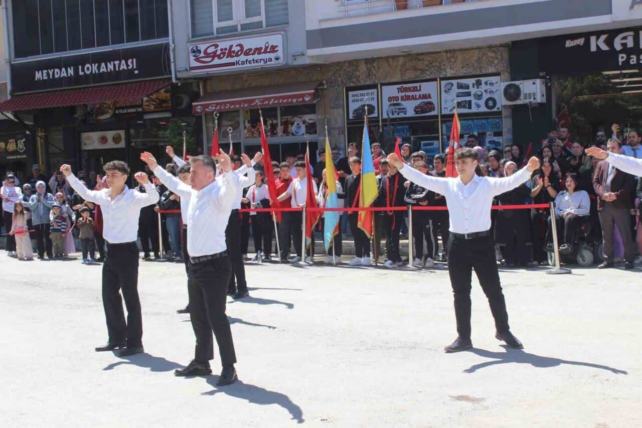 Sinop'un Türkeli ilçesinde 19 Mayıs Atatürk'ü Anma, Gençlik ve Spor