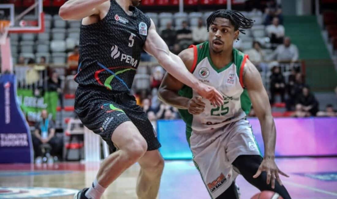 Basketbol Süper Ligi'nin 29. haftasında Aliağa Petkimspor, Semt 77 Yalovaspor'u
