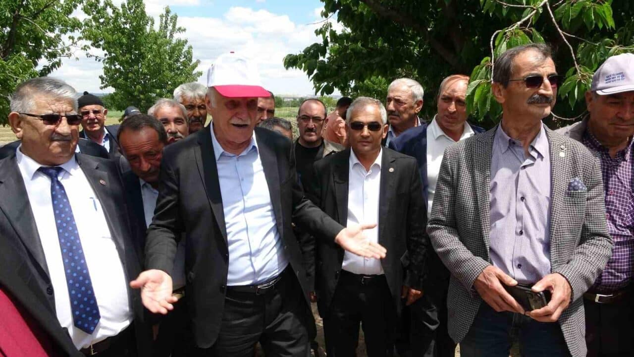 TZOB Genel Başkanı Şemsi Bayraktar, tarımın dışarıdan kolay göründüğünü ancak