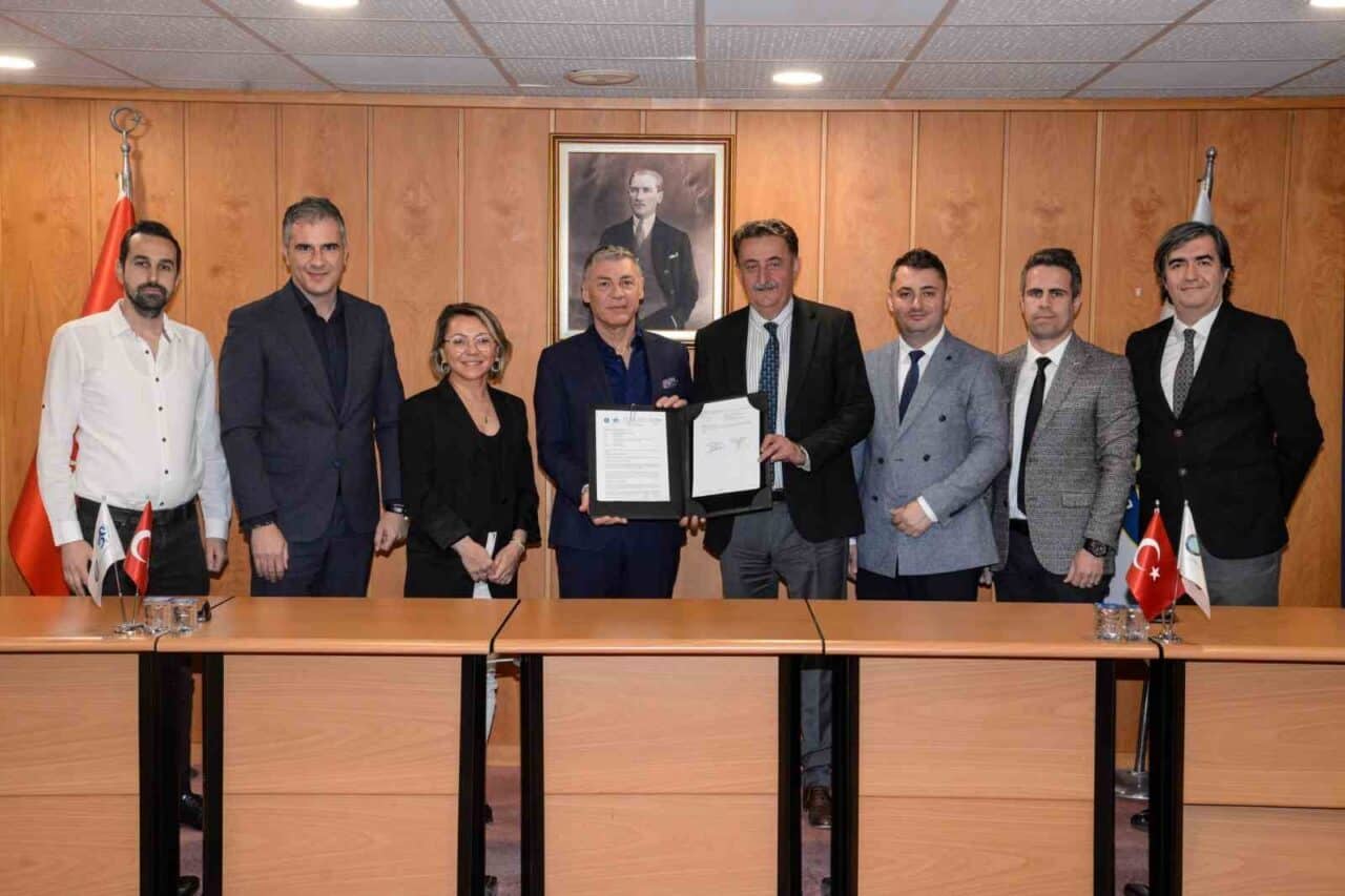 Bursa Uludağ Üniversitesi, iş dünyasıyla işbirliği protokolleri gerçekleştiriyor. Step-Turkey ile