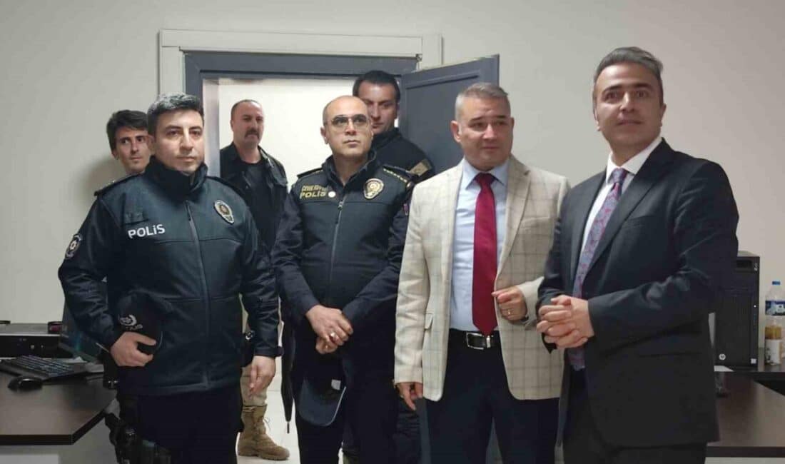 Ardahan Valisi Hayrettin Çiçek, şehri daha huzurlu kılmak için POLHANE