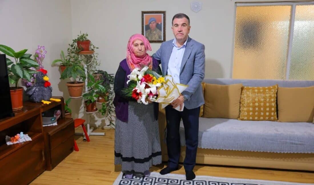 Vali Eldivan, Şehit Annesi ve Kıbrıs Gazisini Evlerinde Ziyaret Etti Bayburt Valisi Mustafa Eldivan, Şehit Piyade Er İdris Karakaşoğlu'nun annesi