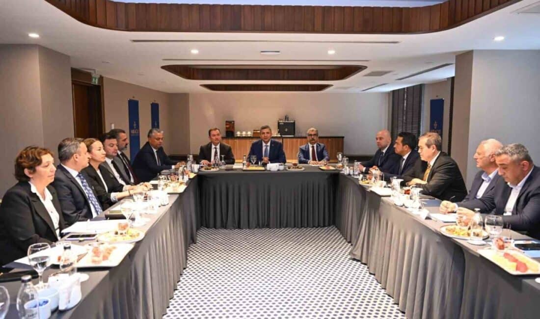 Antalya Valisi Hulusi Şahin, Kaleiçi Yangın Denetimleri Değerlendirme toplantısında, tescilli