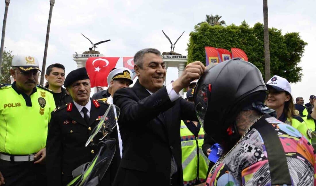 Mersin Valisi Atilla Toros, Trafik Haftası etkinliğinde trafikte güvenliğin ortak