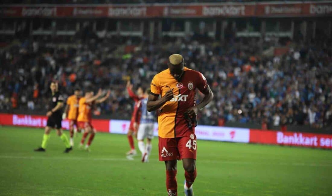 Galatasaray'ın Nijeryalı futbolcusu Victor Osimhen, Ziraat Türkiye Kupası finalinde Trabzonspor'a