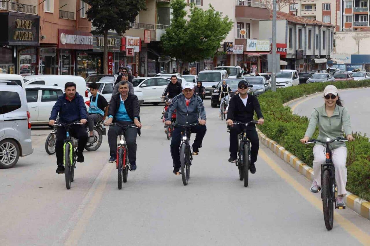Yahyalı'da 19 Mayıs Atatürk'ü Anma, Gençlik ve Spor Bayramı dolayısıyla