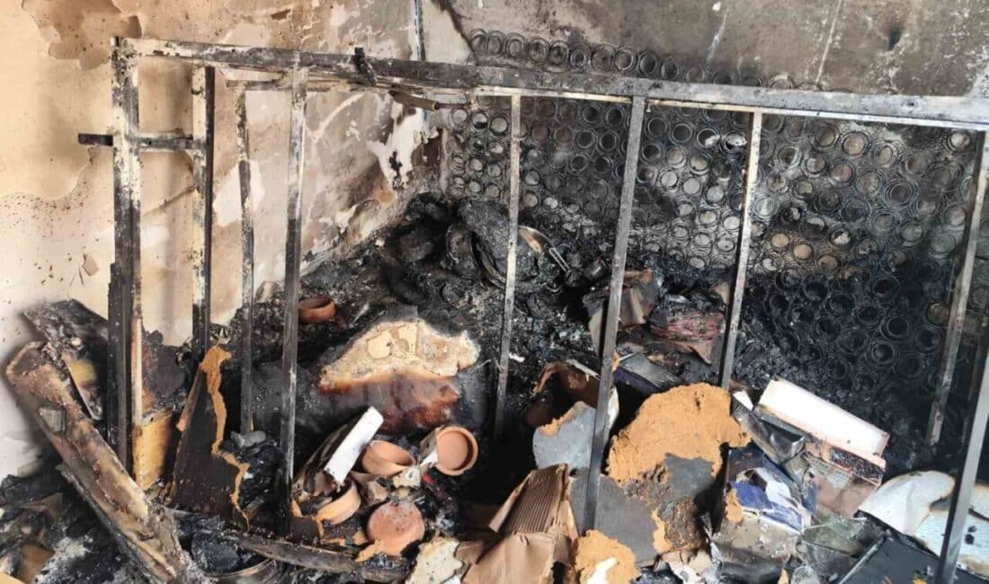 Adıyaman’da Yangın Çıkan Evde Patlayan Çakmak Tüpleri 1 Kişiyi Yaraladı Adıyaman Gölbaşı'nda Cuma C.'nin evinde çıkan yangında çakmak doldurma tüplerinin