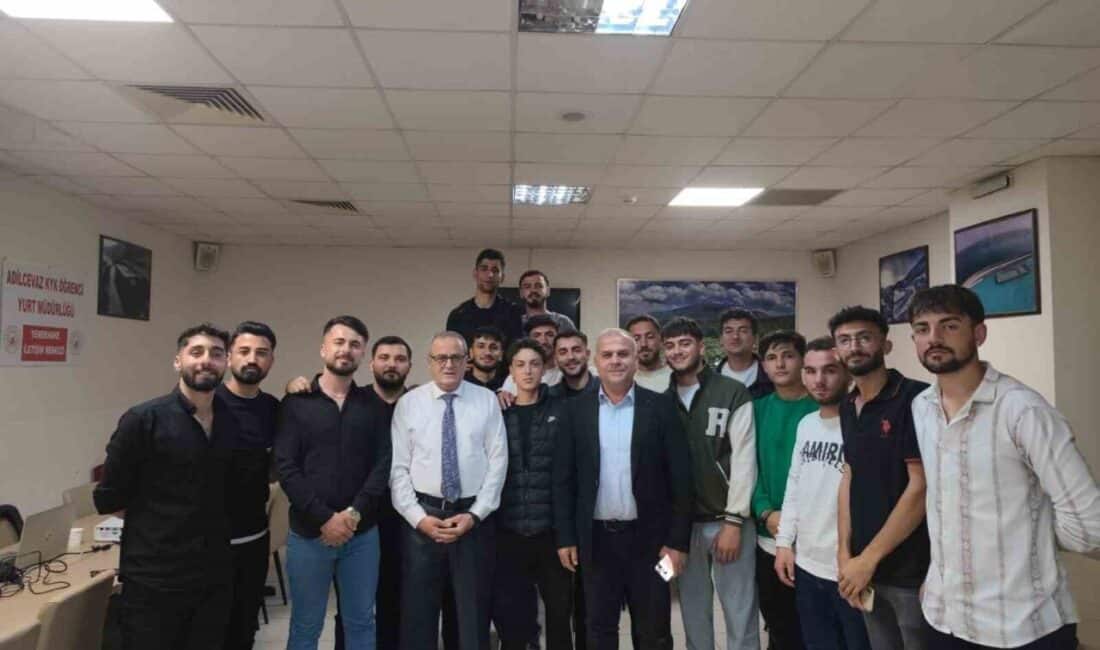 Cumali Birol, "Yaşayan İnsan Hazinesi" ödüllü baston ustası olarak Adilcevaz