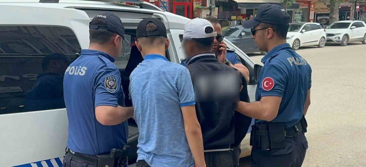 Adıyaman'da 15 yaşındaki E.K. ve B.G. çaldıkları motosikletle yakalandı. Yılmaz